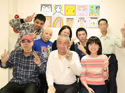 新銳拼貼藝術家 吳芊頤獻愛挺公益