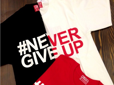時尚挺公益！臺灣NEVER GIVE UP 征服T恤義賣