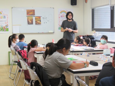 藝起飛陽到未來~小陽光繪畫班6歲啦